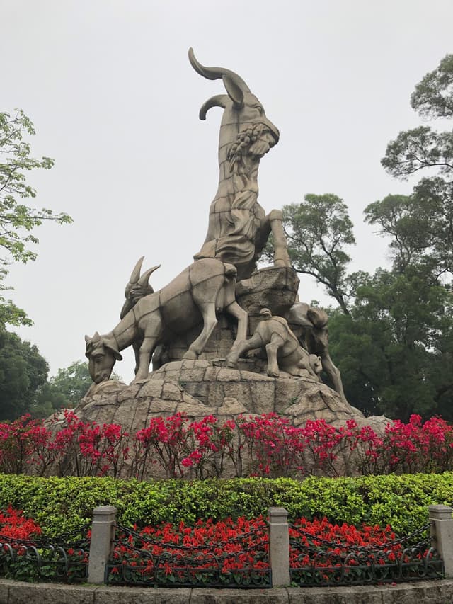五羊石像